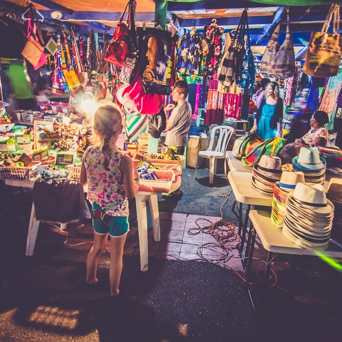 THEMATIC OPEN-AIR MARKET